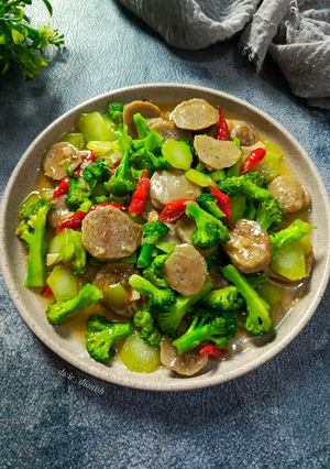Foto resep Tumis Brokoli Bakso