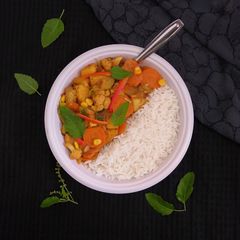 A picture of Vegan thai red curry.