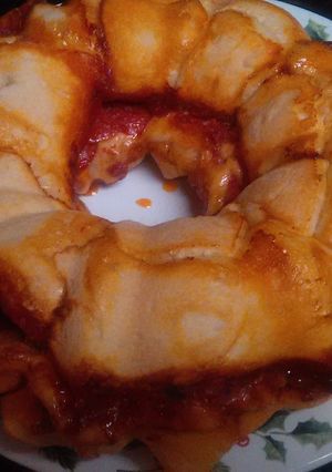 A picture of Stuffed pizza.