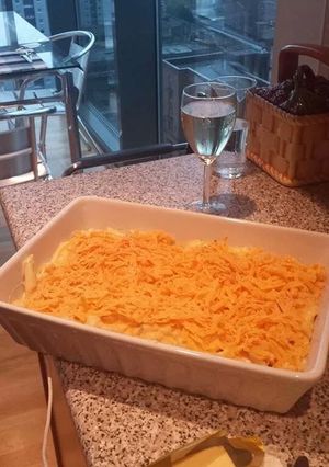 A picture of Robin's Baked Mac & Cheese.