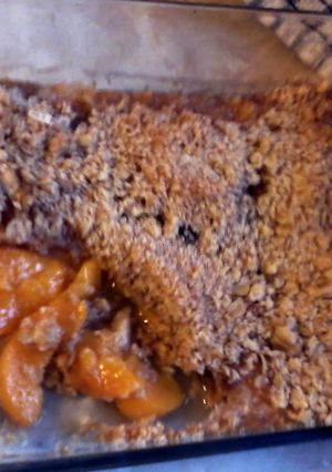 A picture of Peach Crumble.