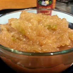 A picture of skye's homemade cinnamon applesauce.