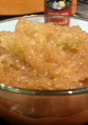A picture of skye's homemade cinnamon applesauce.