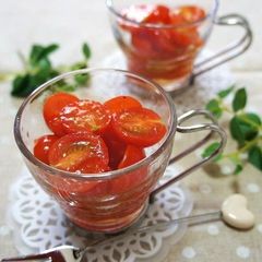 A picture of Marinated Cherry Tomatoes.