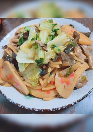 香Q什錦豬肉片炒烏龍🍥 的食譜成品照片