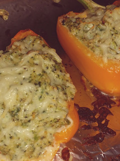 A picture of Healthy chicken stuffed peppers.