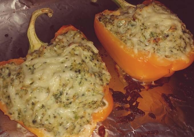 Healthy chicken stuffed peppers recipe main photo