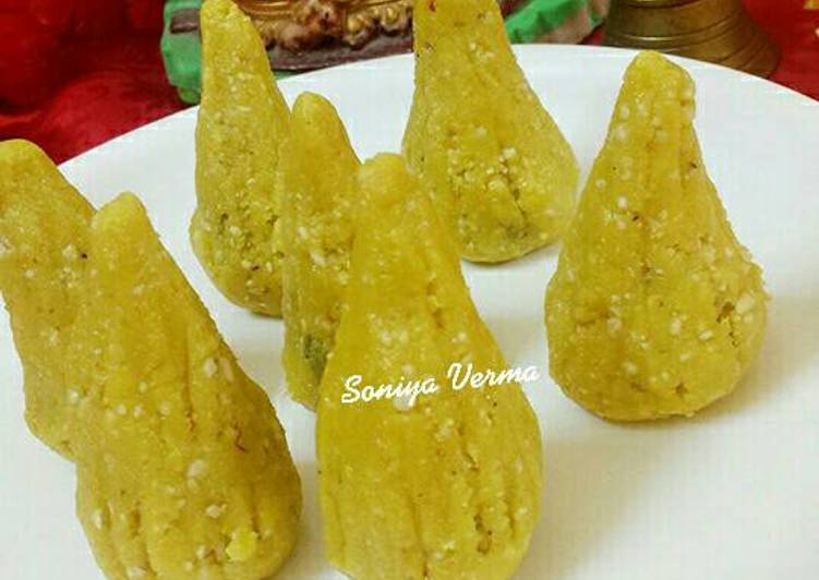 Simple Way to Prepare Quick Kesari Kaju Modak