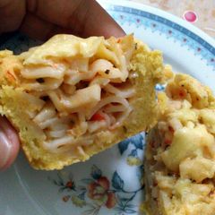 A picture of Cornmeal Muffins with Crab Stuffing.