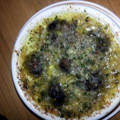 A picture of Escargot.