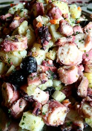 Foto di Polpo cbt, patate, olive