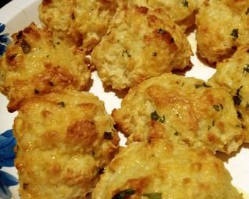 Popular Cuisine Cheesy Garlic Butter Biscuits Restaurant Style