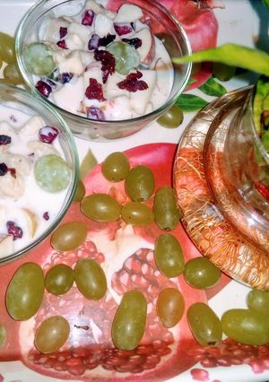 A picture of Fruit puding.