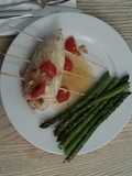Stuffed squid with asparagus and tapenade