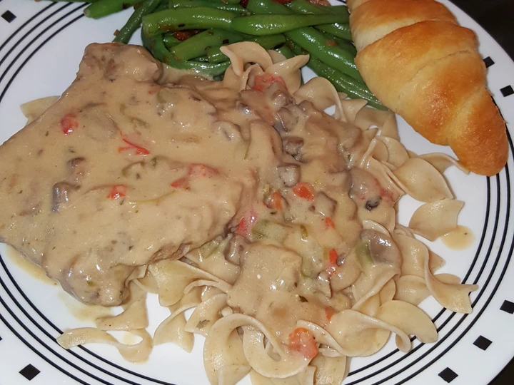 Easy Steps to Prepare Stroganoff Smothered Pork Chops the Can Spoil the Tongue So Delicious