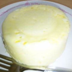 A picture of Fluffy Steamed Cheese Bread Made in the Microwave.