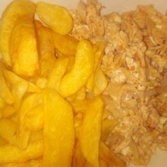 A picture of Chips with scrambled eggs.