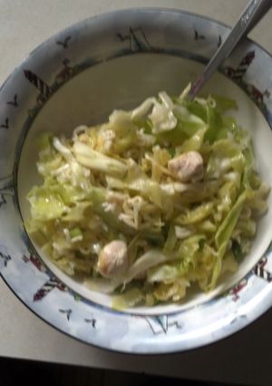 A picture of Oriental Cabbage Salad.