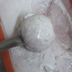A picture of Easy No-Churn Strawberry Ice Cream.