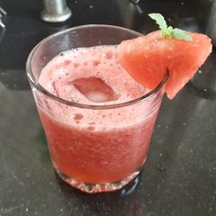 A picture of Watermelon Lemonade.