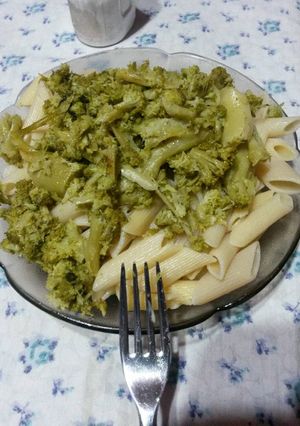 Una foto de Pasta con brócoli