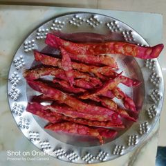 A picture of Beetroot Chorafali.