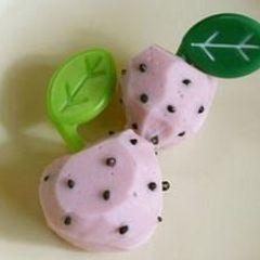 A picture of Fish Sausage "Strawberries" For Decorative Bento (Charaben).