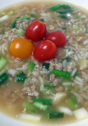 A picture of Fried Rice In Soup.