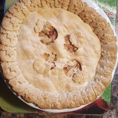 A picture of Glazed Apple Cream Pie.