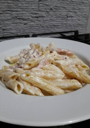 A picture of Pasta with salmon.