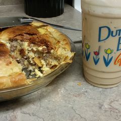 A picture of Breakfast pie.