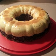 A picture of Chocoflan.