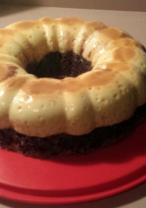 A picture of Chocoflan.