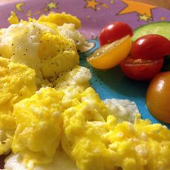 A picture of Kid's scrambled eggs.