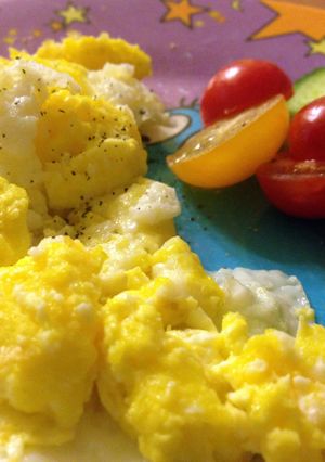 A picture of Kid's scrambled eggs.