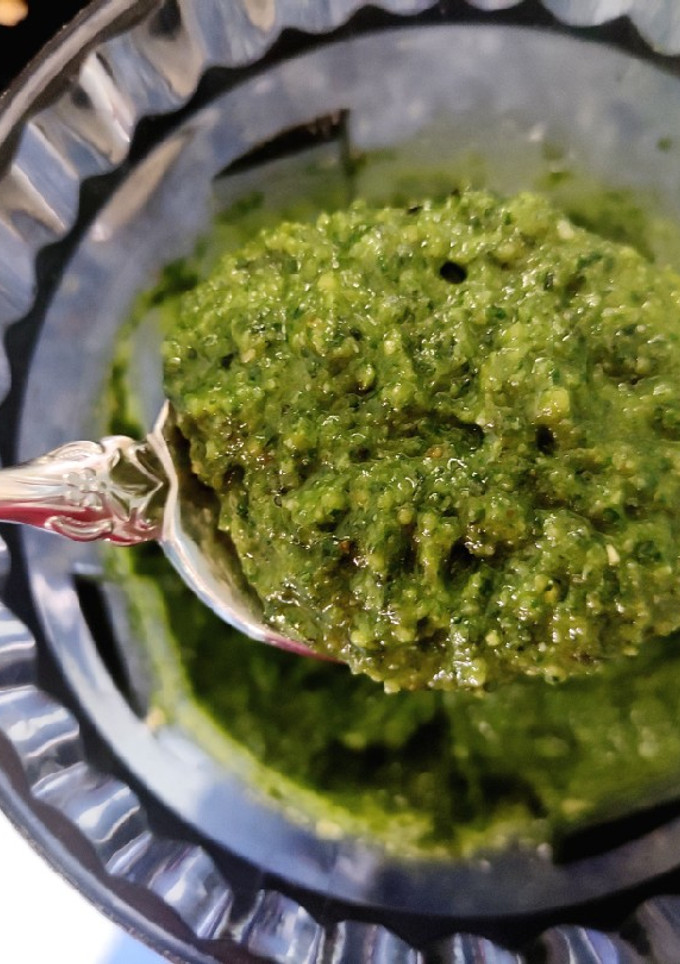 Una foto de Salsa pesto 🌿
