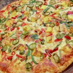 A picture of Veg Pizza.