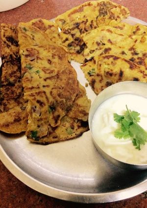 A picture of Moong daal and flour pancakes.