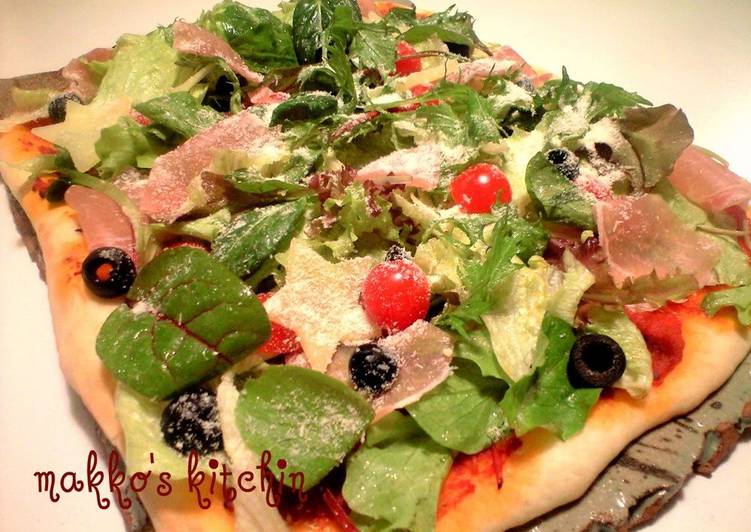 Simple Way to Make Homemade Salad Topped Pizza