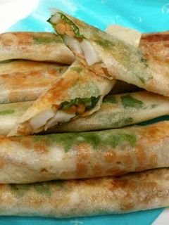 A picture of Easy! Natto and Chikuwa Spring Rolls.