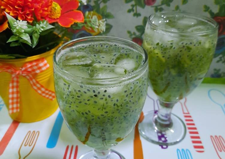 Cara Gampang Membuat Es Timun Selasih yang Enak