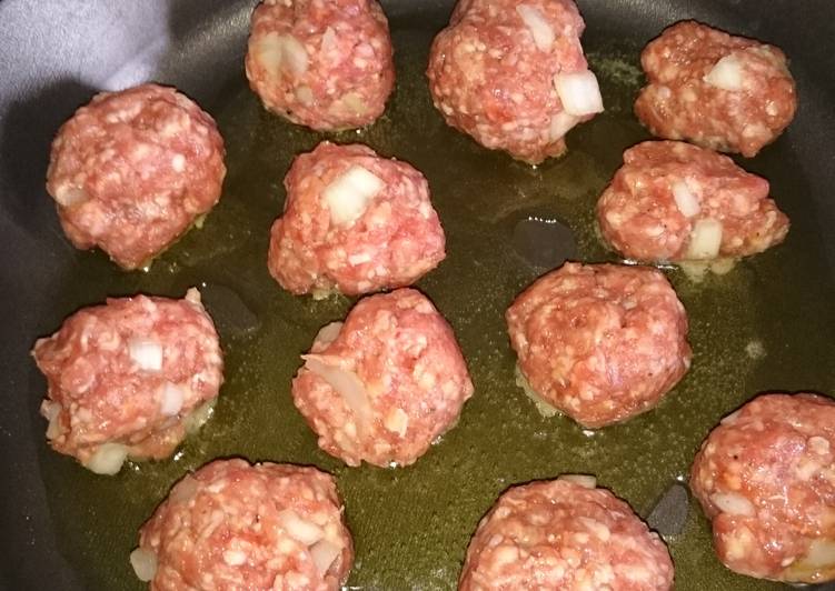 Meatballs in Tomoto Sauce