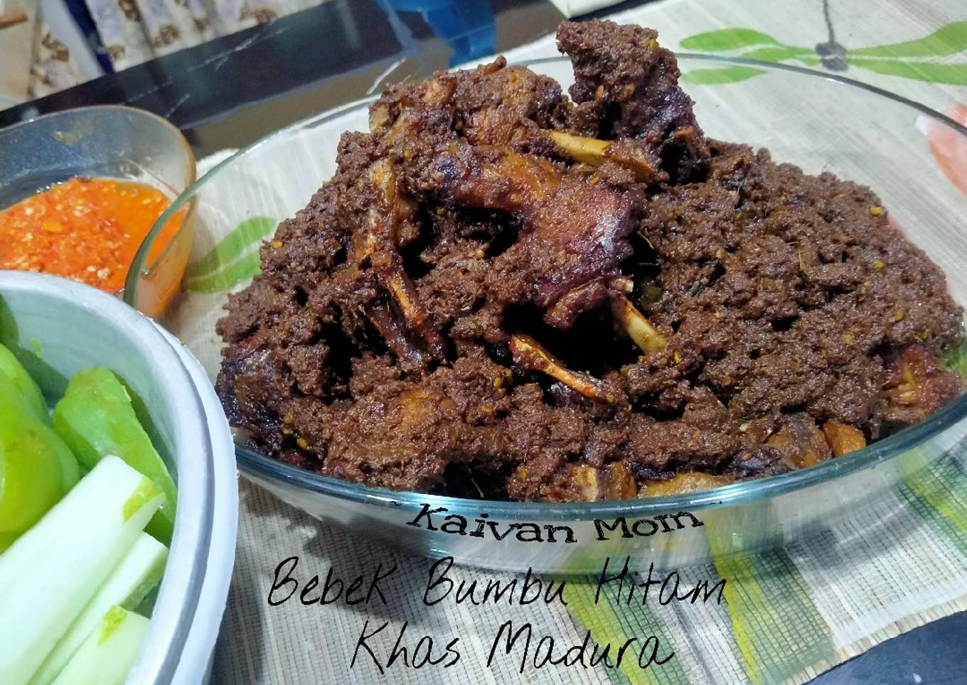 52. Bebek Bumbu Hitam Khas Madura (Cepat Mudah dan Enak)