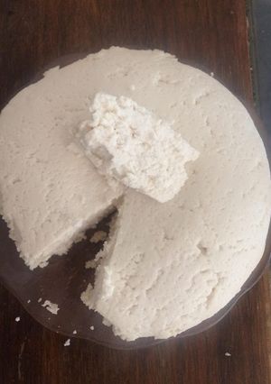 Una foto de Queso hecho con leche comercial