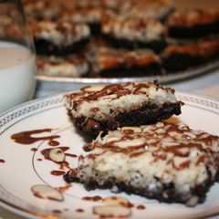 A picture of Macaroon-Chocolate Bars.