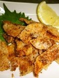 A picture of Easy Drinking Appetizer with Chicken Skin.
