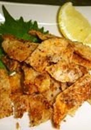 A picture of Easy Drinking Appetizer with Chicken Skin.