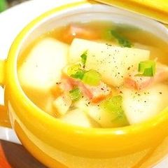 A picture of Japanese Turnip and Bacon Soup.