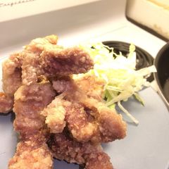A picture of Deep fried pork ribs with special salt.