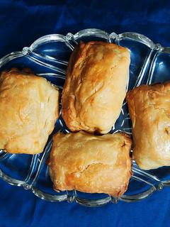 வெஜிடபிள் பப்ஸ் (Vegetable puffs recipe in tamil) செய்முறை முக்கிய புகைப்படம்